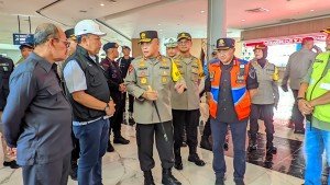 Senjata Polda Lampung Antisipasi Kepadatan Arah Pelabuhan Bakauheni, Delaying System